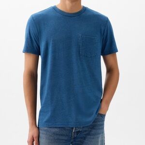 Gap Men’s Pocket Tee in Deep Cobalt Blue in Size Large